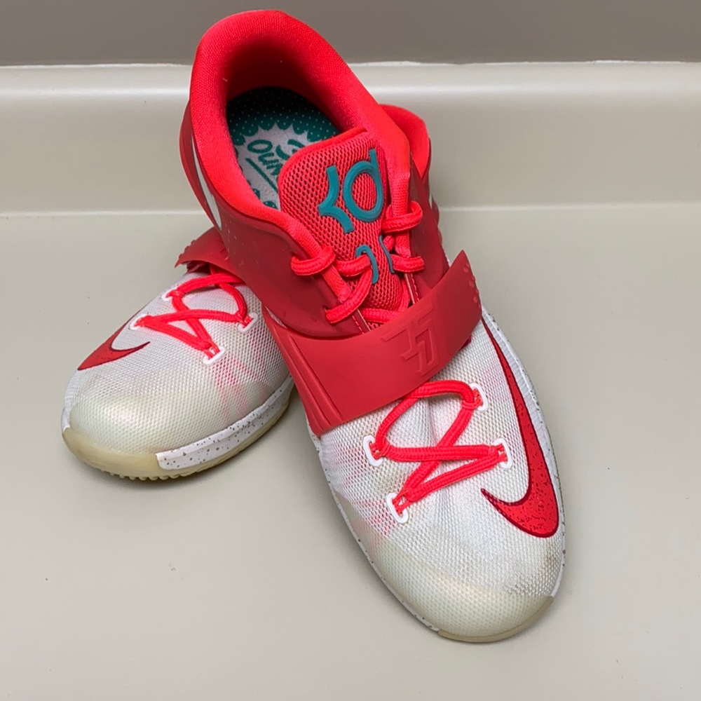 Nike KD7 Christmas Egg Nog limited edition